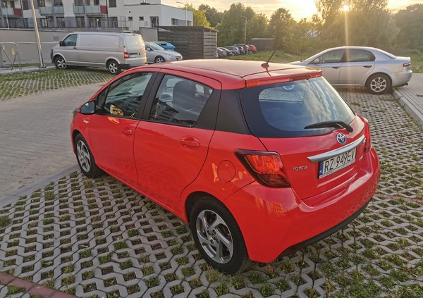 Toyota Yaris cena 41000 przebieg: 149000, rok produkcji 2014 z Rzeszów małe 154